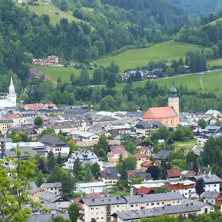 Inn Berghof 3*